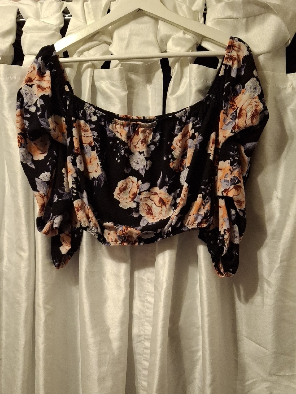 Windsor Black Off-Shoulder Floral Crop Top